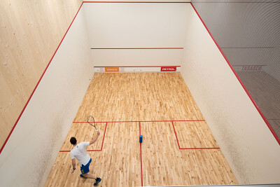Ugodnejši najem squash igrišča s trenerjem